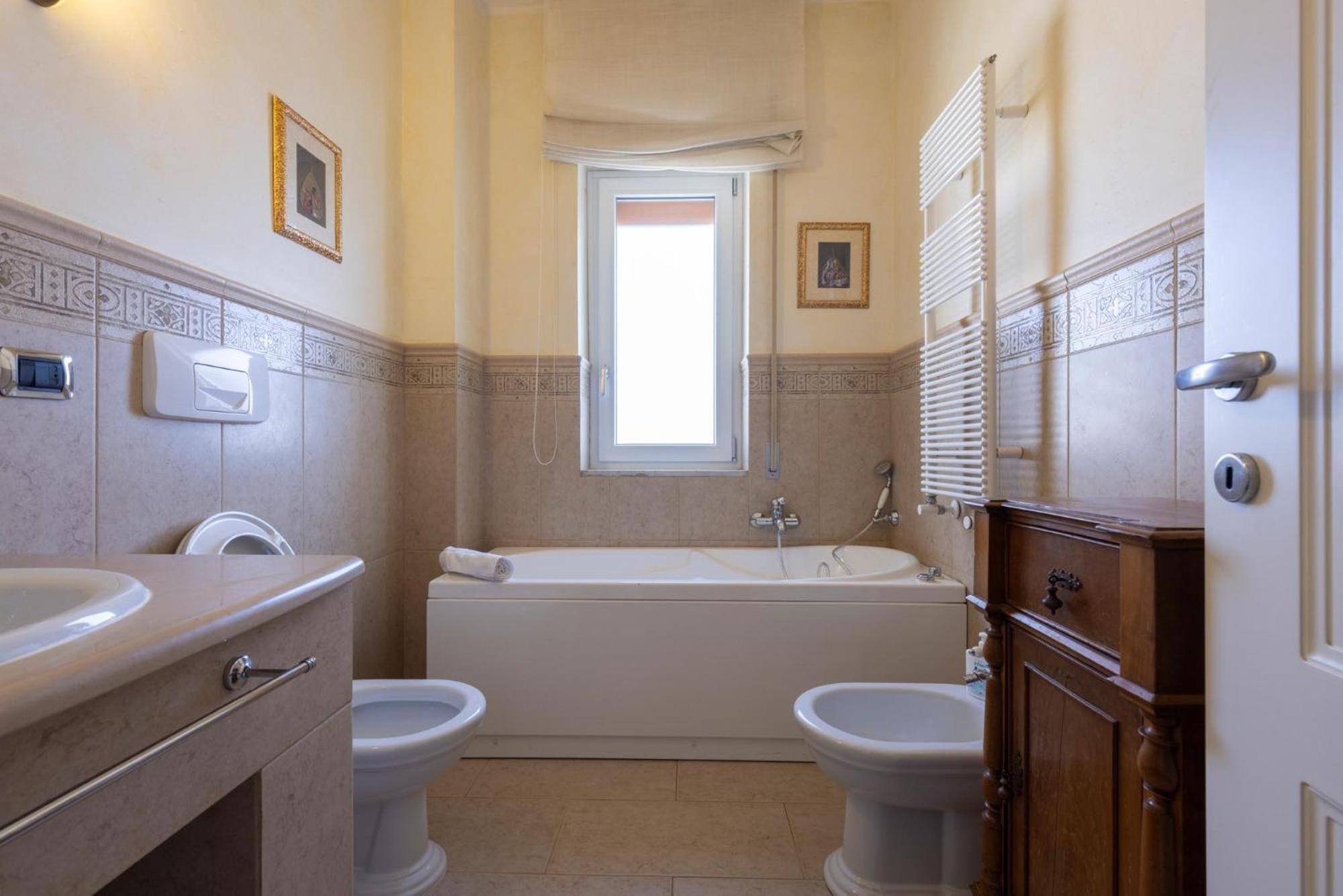 Residenza Minozzi Con 2 E 2 Bagni E Vista Sassi Apartment