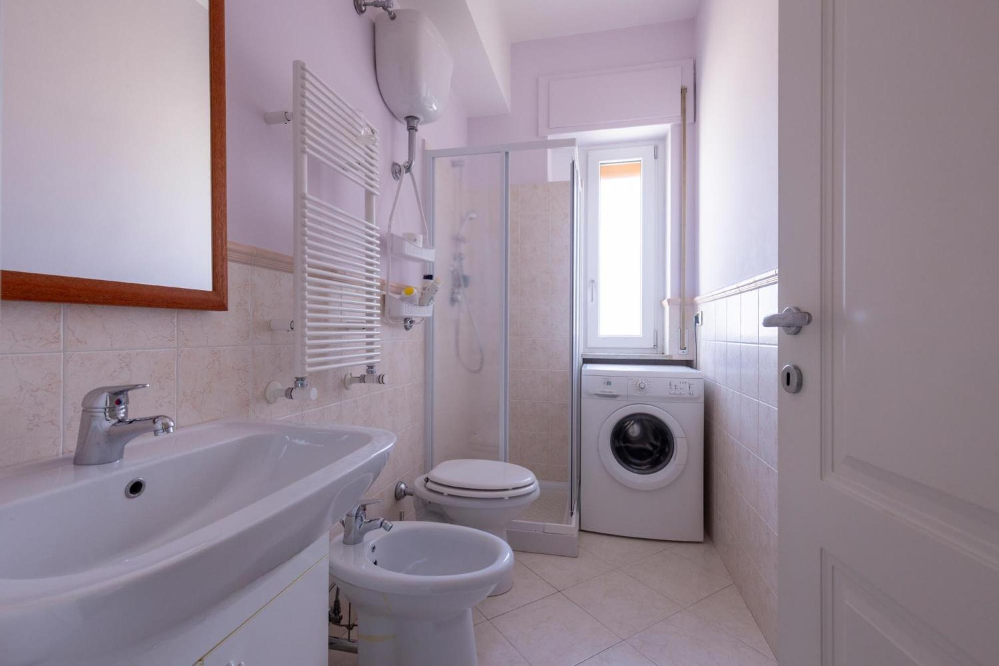 Residenza Minozzi Con 2 E 2 Bagni E Vista Sassi